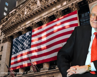 Warren Buffett smiles at Berkshire Hathaway annual shareholders meeting 2026
